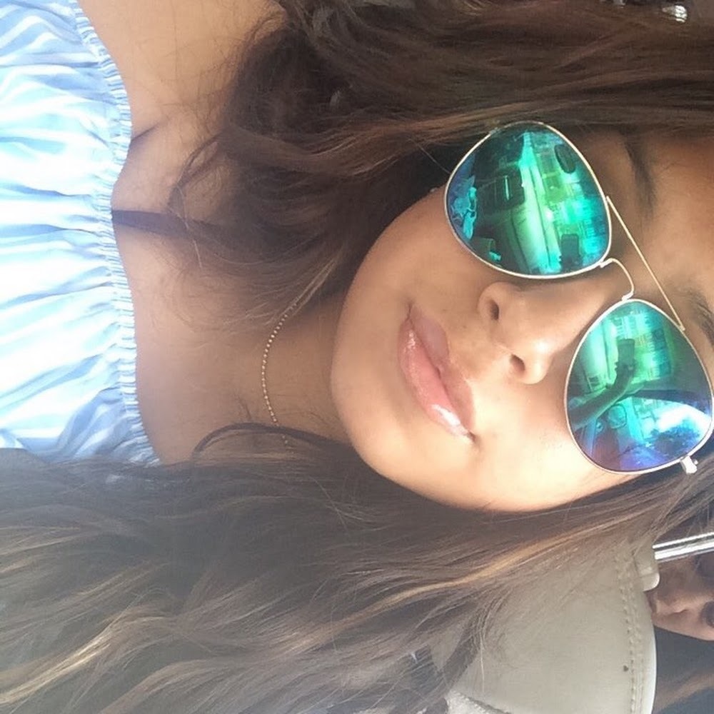 Meet your Posher, Jacqueline